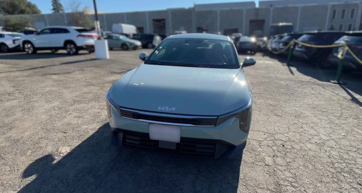 Thumbnail: 2025 Kia K4 - 1