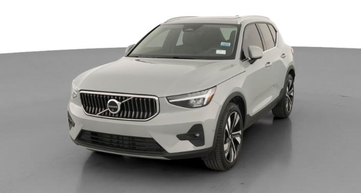 Thumbnail: 2025 Volvo XC40 - 1