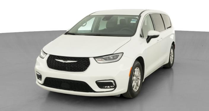 Thumbnail: 2023 Chrysler Pacifica - 1