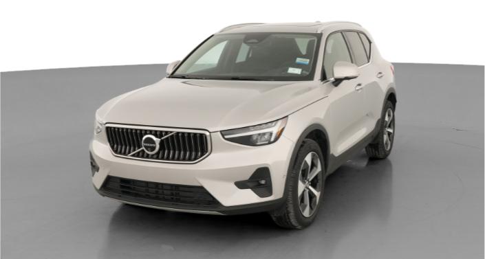 Thumbnail: 2025 Volvo XC40 - 1