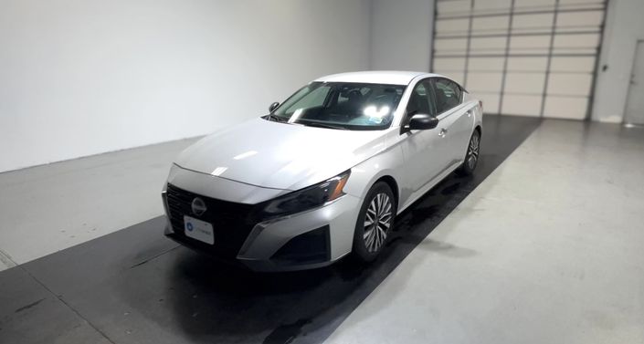 Thumbnail: 2024 Nissan Altima - 1