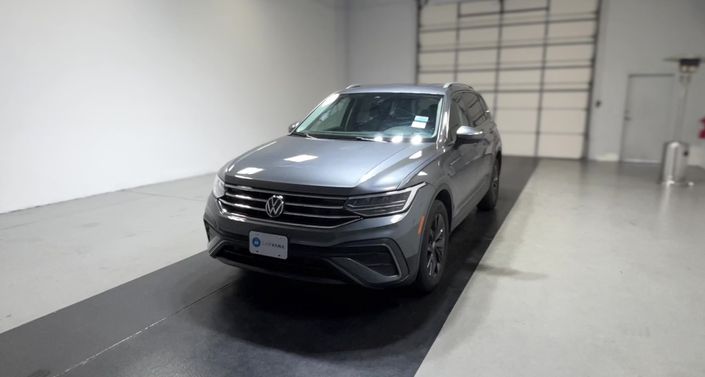 Thumbnail: 2024 Volkswagen Tiguan - 1