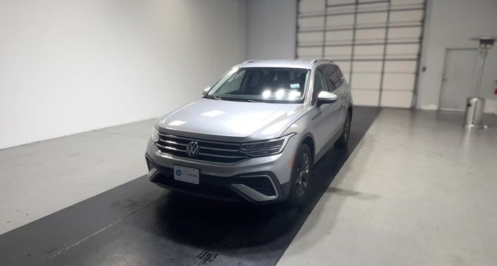 Thumbnail: 2024 Volkswagen Tiguan - 1