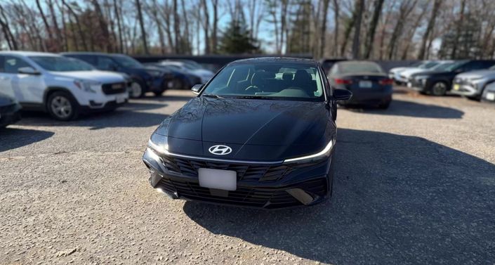 Thumbnail: 2025 Hyundai Elantra - 1