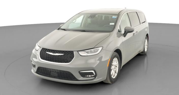 Thumbnail: 2023 Chrysler Pacifica - 1