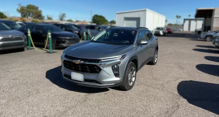 Thumbnail: 2025 Chevrolet Trax - 1