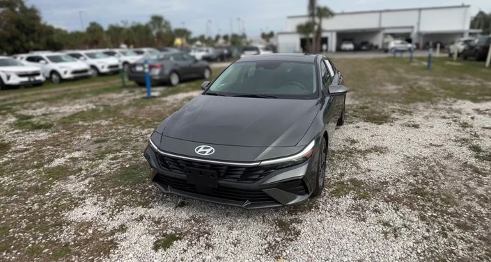 Thumbnail: 2025 Hyundai Elantra - 1