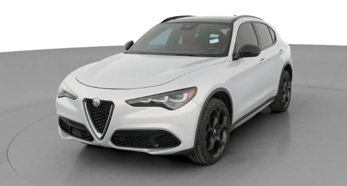 Thumbnail: 2024 Alfa Romeo Stelvio - 1