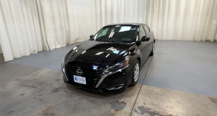 Thumbnail: 2023 Nissan Altima - 1