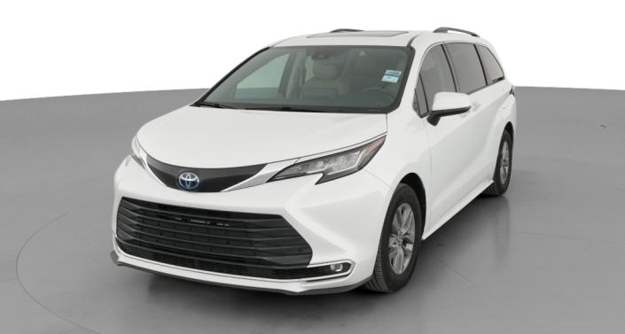 Thumbnail: 2022 Toyota Sienna - 1