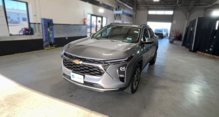 Thumbnail: 2025 Chevrolet Trax - 1