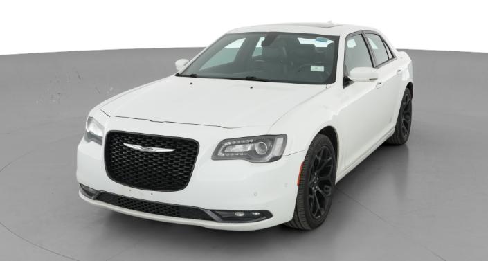 Thumbnail: 2017 Chrysler 300 - 1