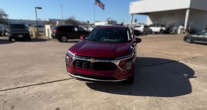 Thumbnail: 2025 Chevrolet Trax - 1