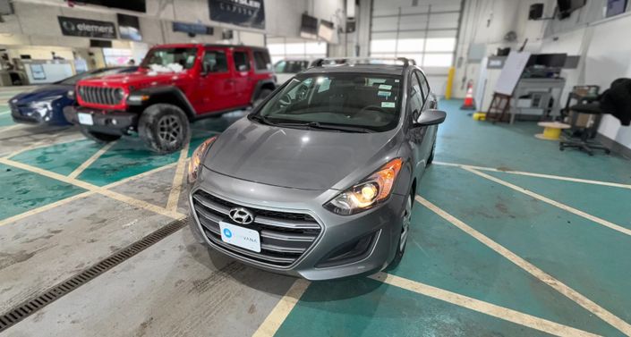 Thumbnail: 2017 Hyundai Elantra - 1