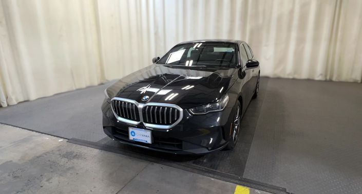 Thumbnail: 2026 BMW 5 Series - 1