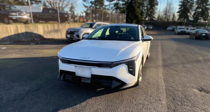 Thumbnail: 2025 Kia K4 - 1