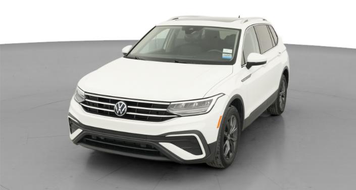 Thumbnail: 2022 Volkswagen Tiguan - 1