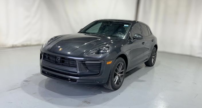 Thumbnail: 2023 Porsche Macan - 1