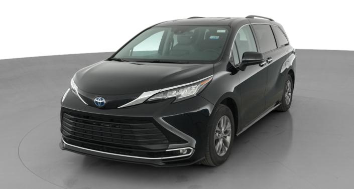 Thumbnail: 2023 Toyota Sienna - 1