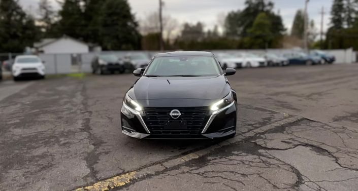 Thumbnail: 2025 Nissan Altima - 1