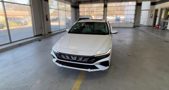 Thumbnail: 2025 Hyundai Elantra - 1