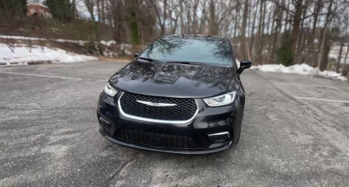 Thumbnail: 2025 Chrysler Pacifica - 1