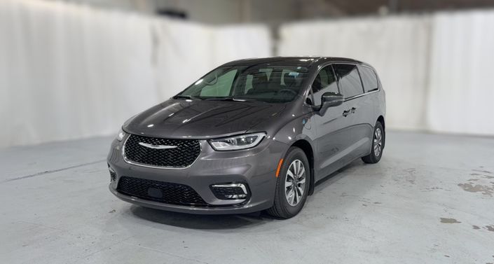 Thumbnail: 2022 Chrysler Pacifica - 1