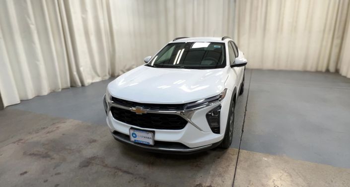 Thumbnail: 2025 Chevrolet Trax - 1