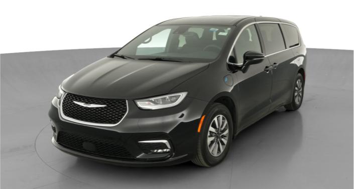 Thumbnail: 2025 Chrysler Pacifica - 1