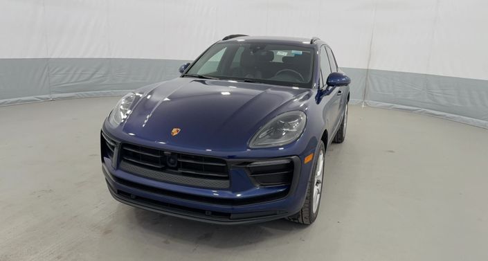 Thumbnail: 2022 Porsche Macan - 1