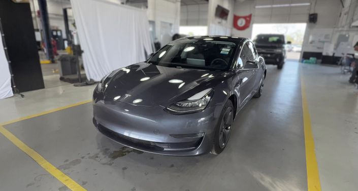 Thumbnail: 2020 Tesla Model 3 - 1