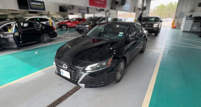 Thumbnail: 2025 Nissan Altima - 1