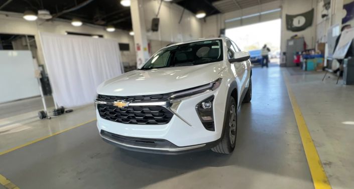 Thumbnail: 2025 Chevrolet Trax - 1