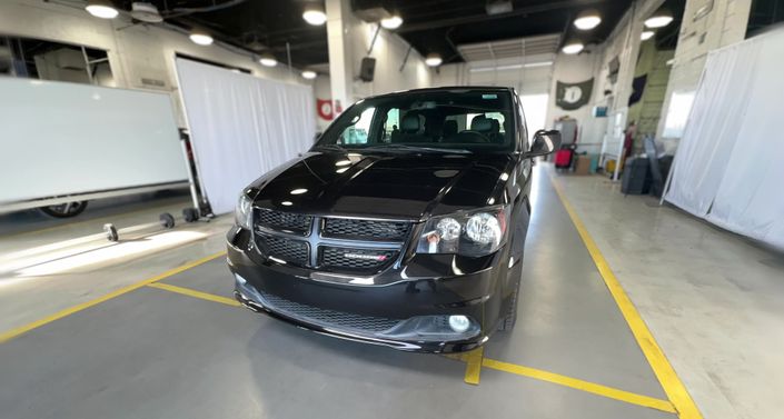 Thumbnail: 2016 Dodge Grand Caravan - 1