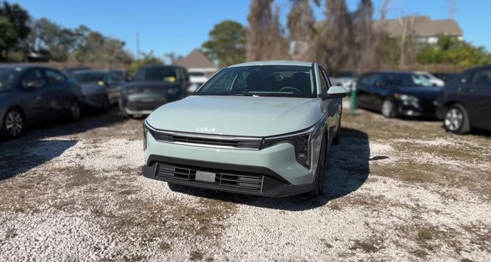 Thumbnail: 2025 Kia K4 - 1