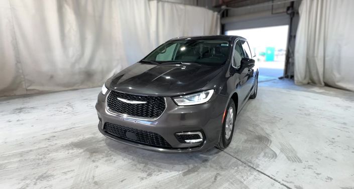 Thumbnail: 2023 Chrysler Pacifica - 1