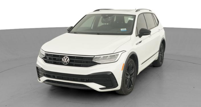 Thumbnail: 2022 Volkswagen Tiguan - 1