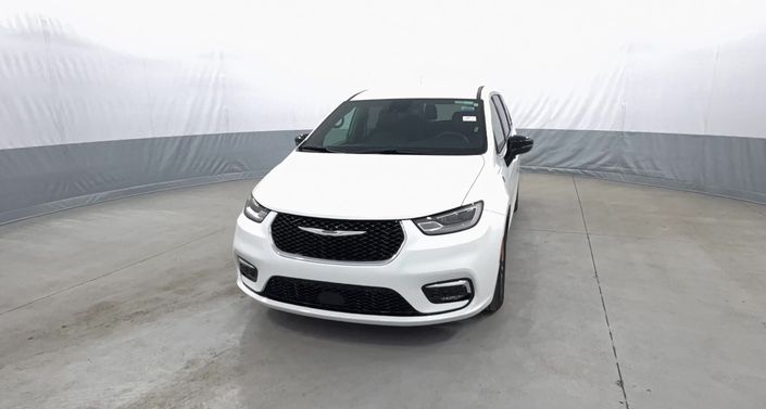 Thumbnail: 2025 Chrysler Pacifica - 1