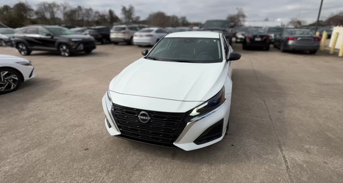 Thumbnail: 2025 Nissan Altima - 1