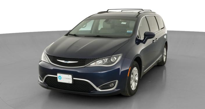 Thumbnail: 2018 Chrysler Pacifica - 1