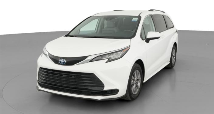 Thumbnail: 2022 Toyota Sienna - 1