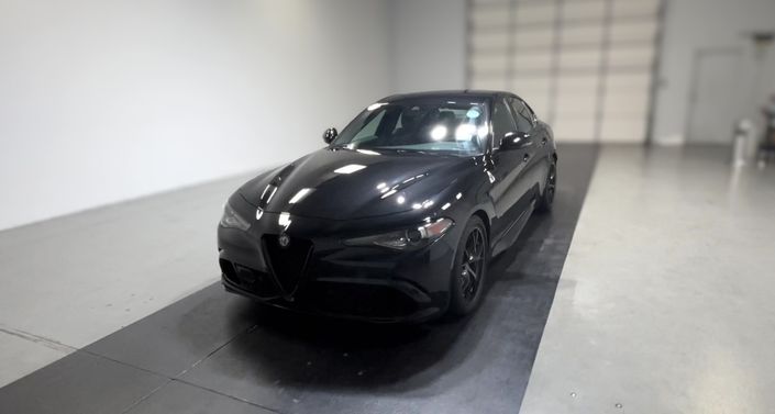 Thumbnail: 2017 Alfa Romeo Giulia - 1