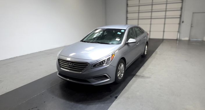 Thumbnail: 2016 Hyundai Sonata - 1