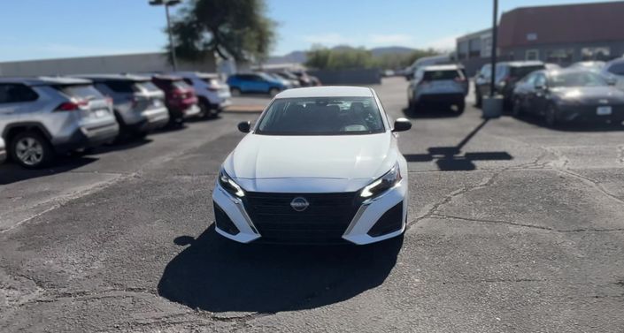 Thumbnail: 2025 Nissan Altima - 1