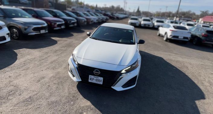 Thumbnail: 2025 Nissan Altima - 1