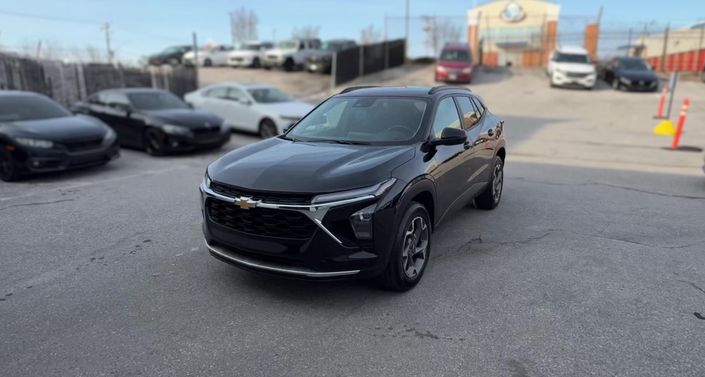 Thumbnail: 2025 Chevrolet Trax - 1