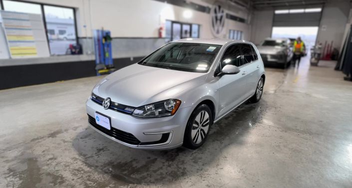 2016 Volkswagen e-Golf SE -
                  Fairview, OR