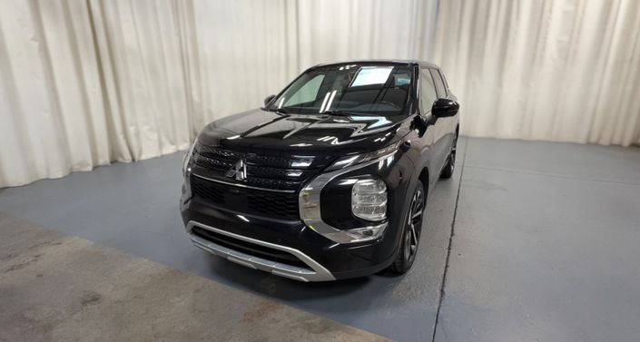 Thumbnail: 2024 Mitsubishi Outlander - 1