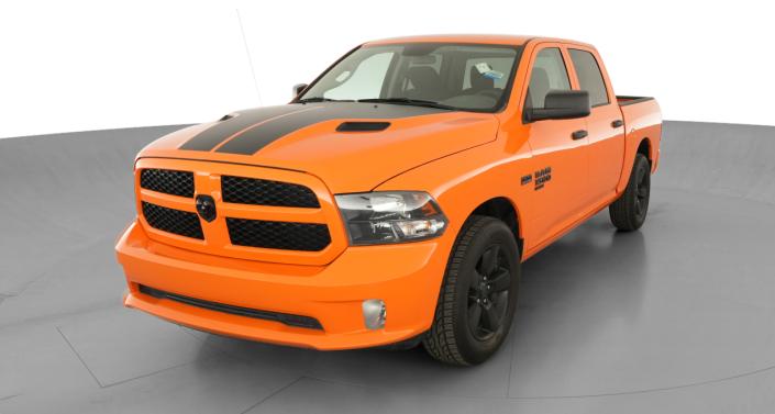 Thumbnail: 2019 RAM 1500 Classic - 1