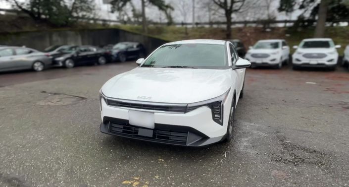 Thumbnail: 2025 Kia K4 - 1